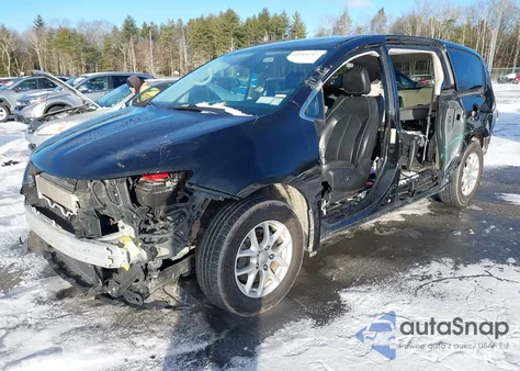 2020 Chrysler Voyager Lxi из США, поврежденный, VIN 2C4RC1DG9LR172002